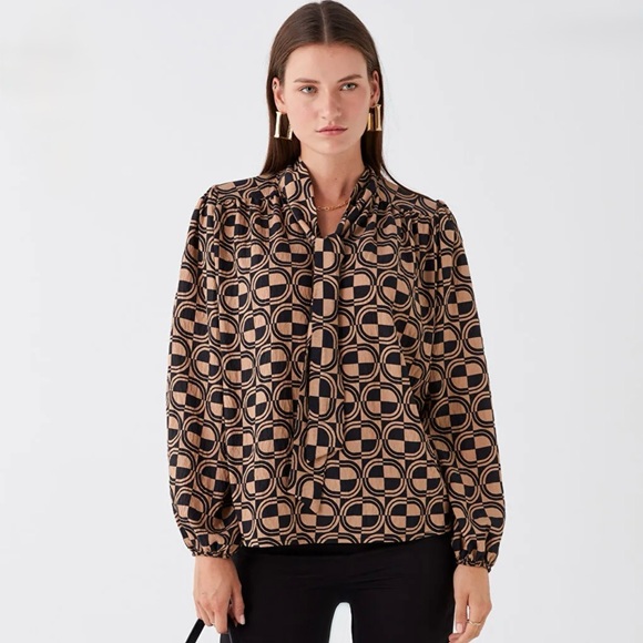 LCWAIKIKI Classic Tie Neck Patterned Long Sleeve
Oversize Women's Blouse - Picture 1 of 3